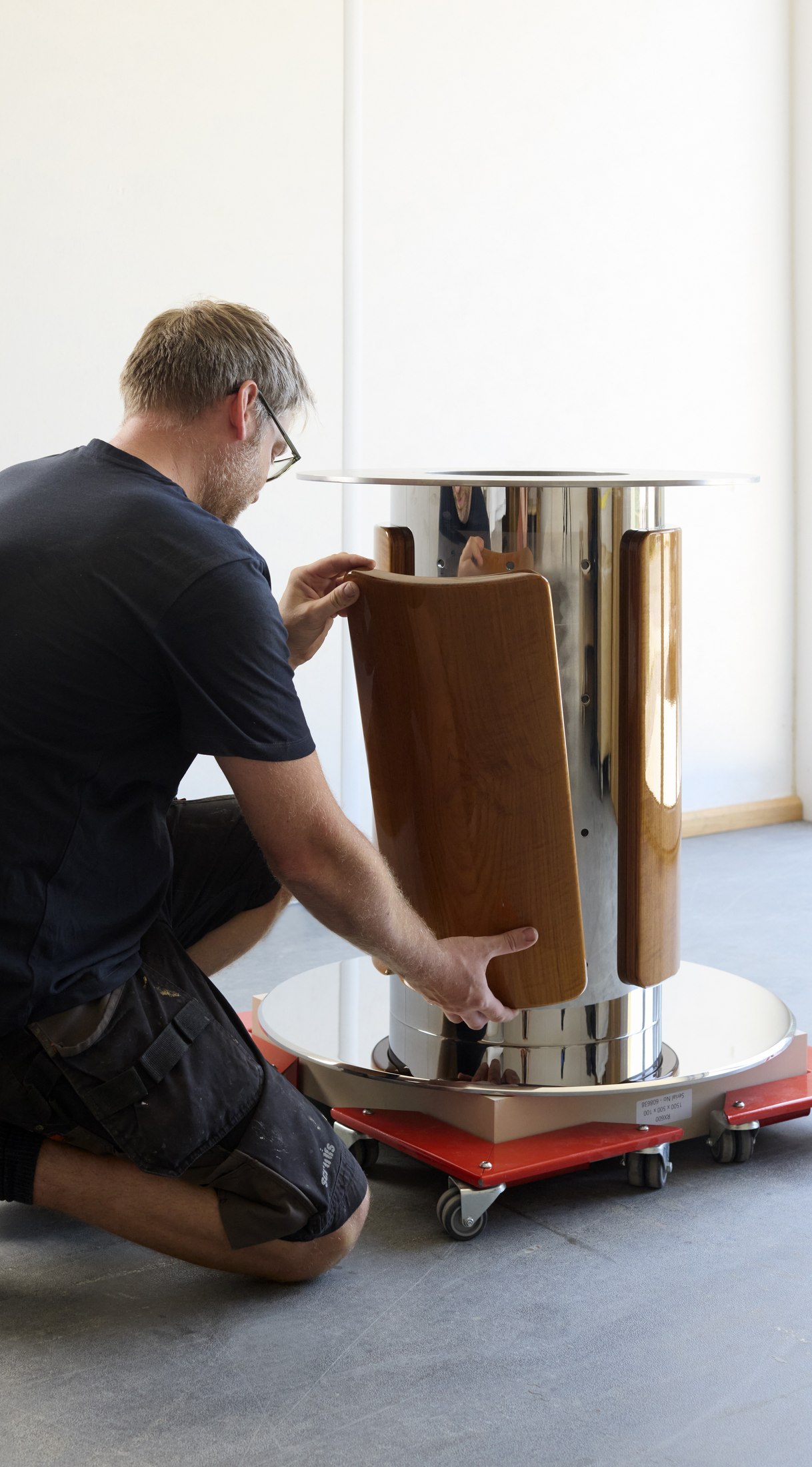 Fitting a polished timber stave to a marine table pedestal